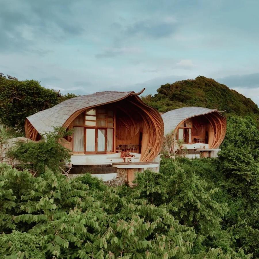 Lodge Kini - Oceanfront Bamboo Eco Sekongkang